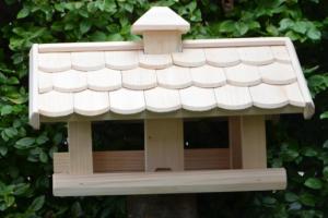 Gro&szlig;es Vogelfutterhaus mit Futtersilo Logo
